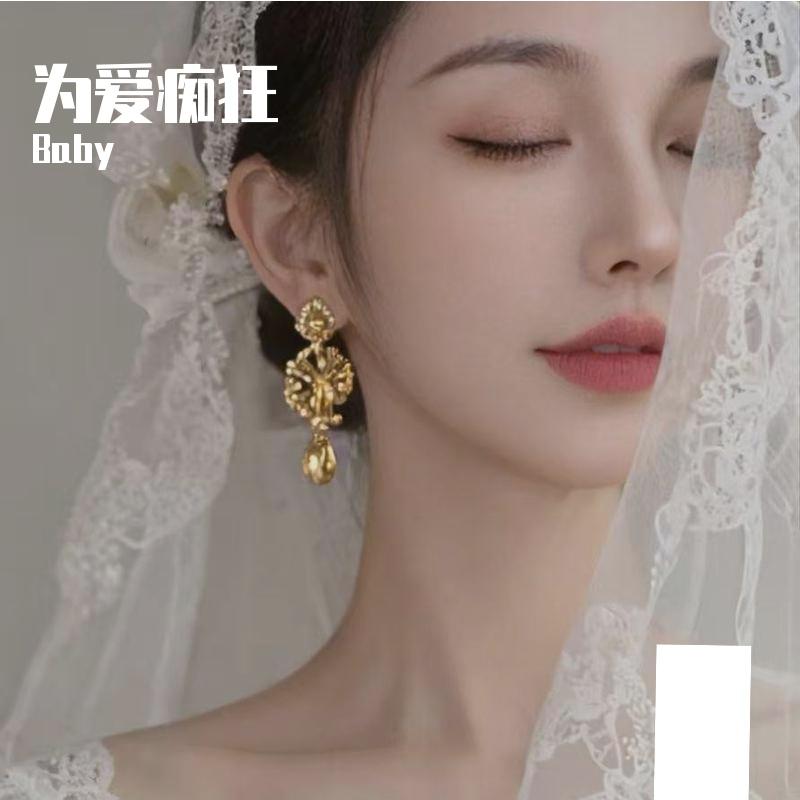 永远回不去的曾经封面