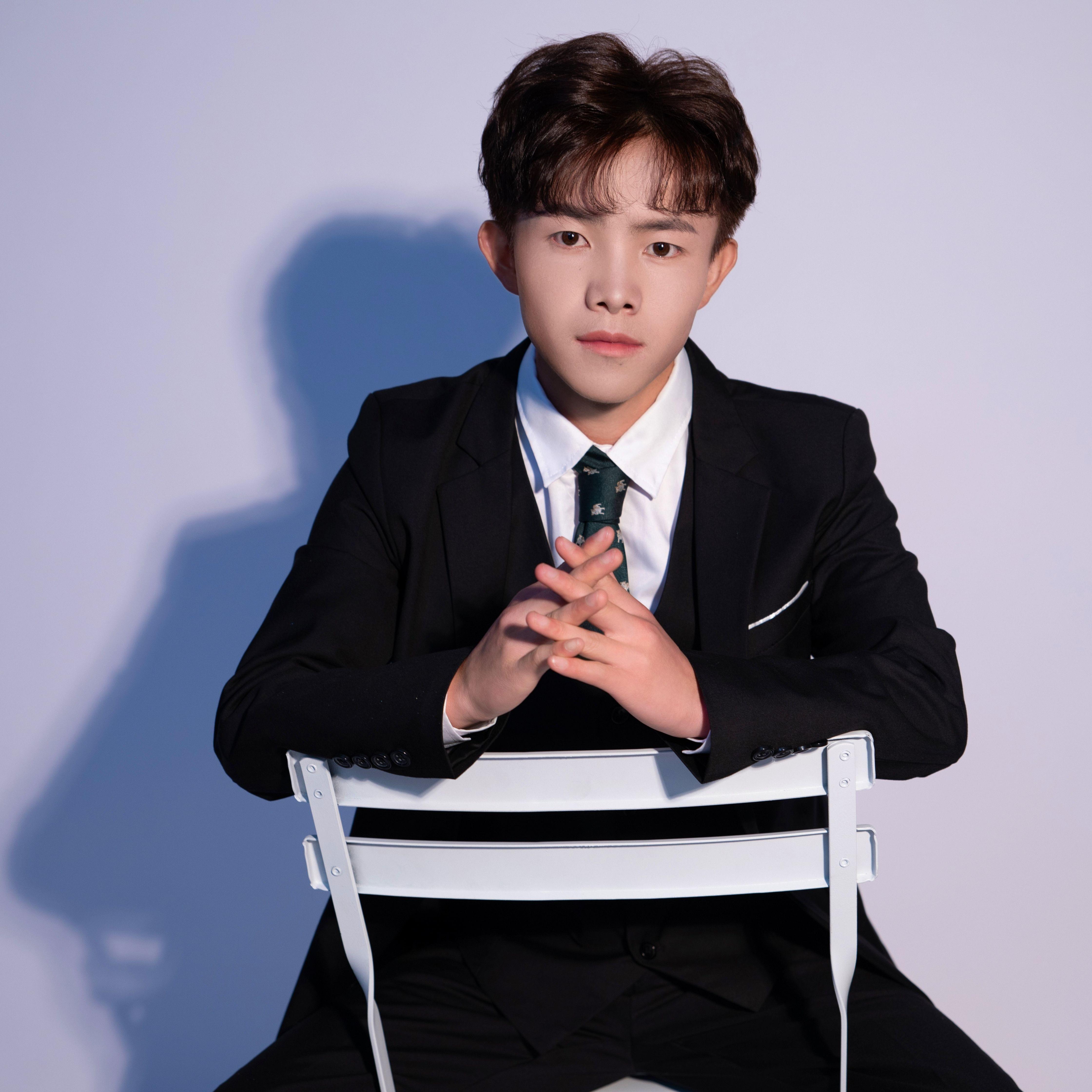 至少爱过封面