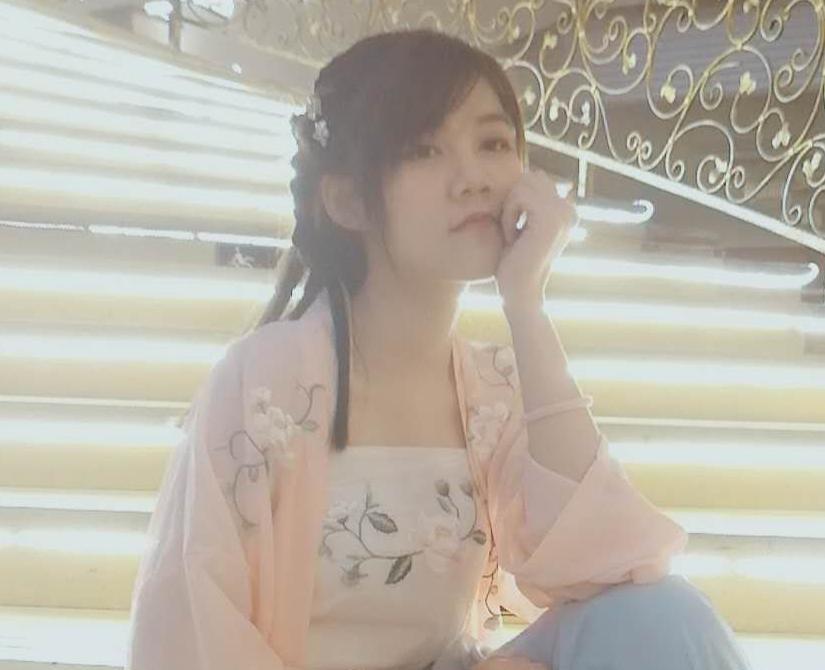 李佳思