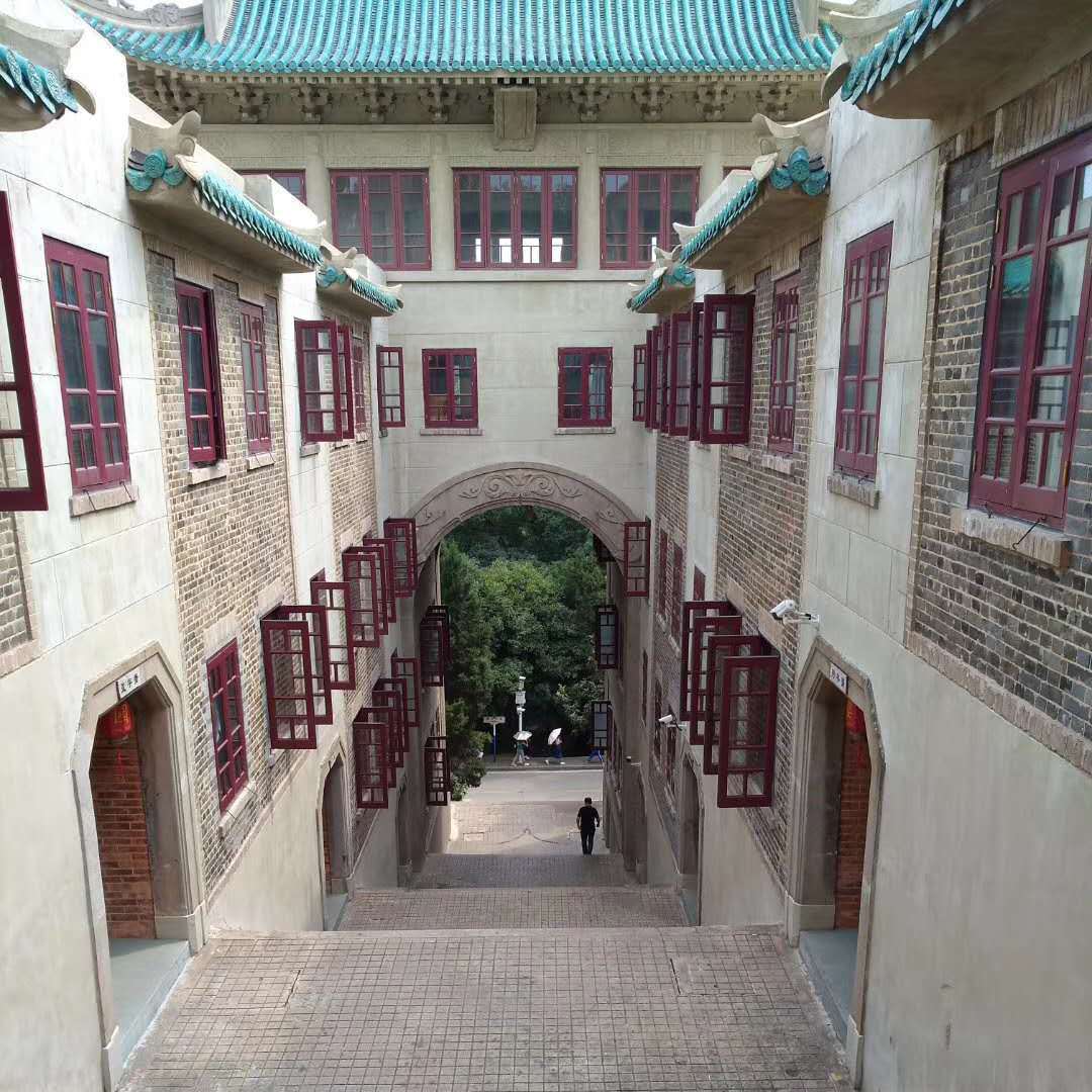 合照封面