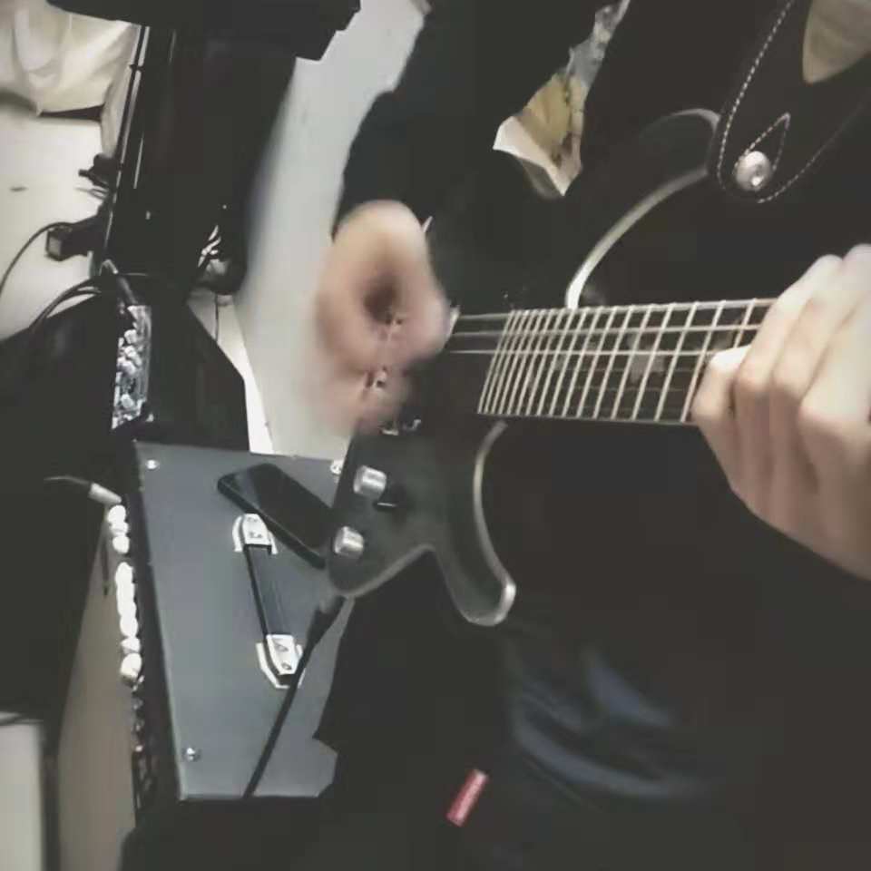 月亮惹的祸自制伴奏封面