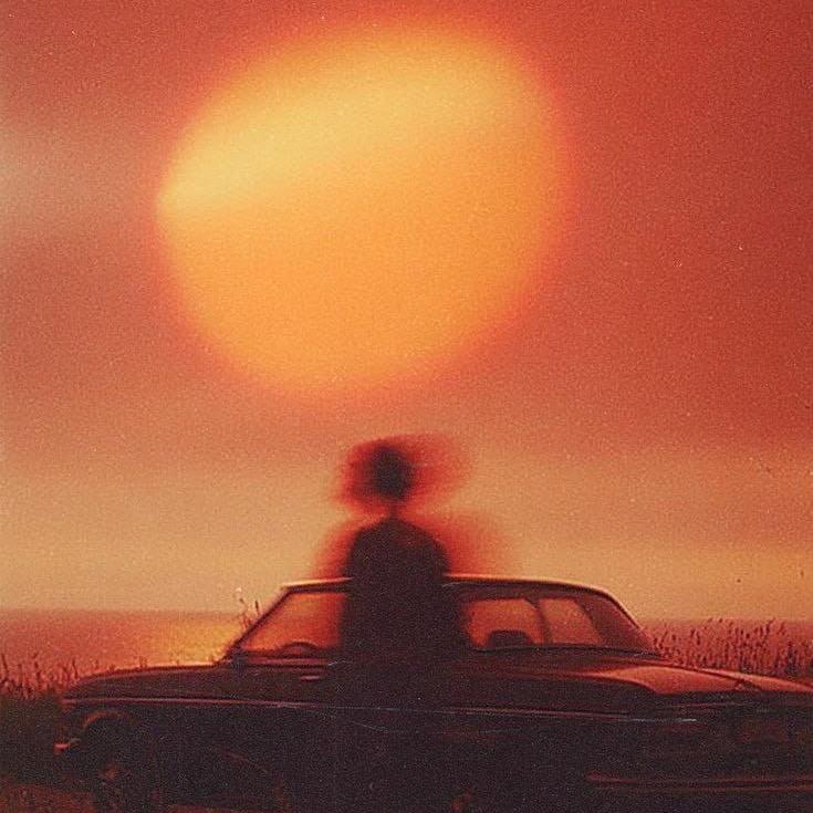 秋日摇滚电台丨轻松旋律里Chill一下