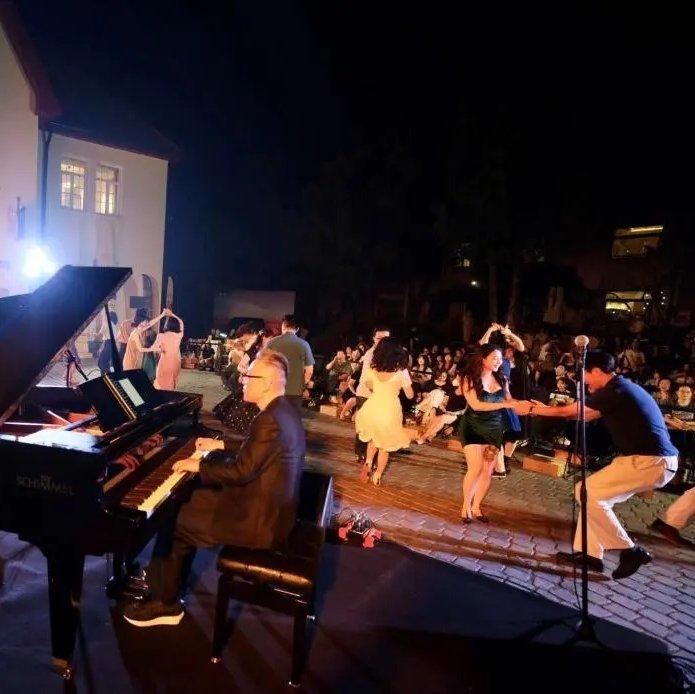 世界顶级【情调爵士歌曲300首】