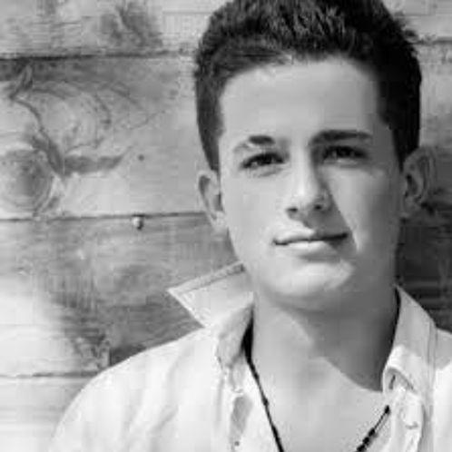 Charlie Puth - Chandelier by Manu Prieto_Charlie Puth_Chandelier | 在线播放_Charlie Puth - Chandelier by Manu Prieto歌词_Charlie Puth - Chandelier by Manu Prieto下载 | 网易云音乐