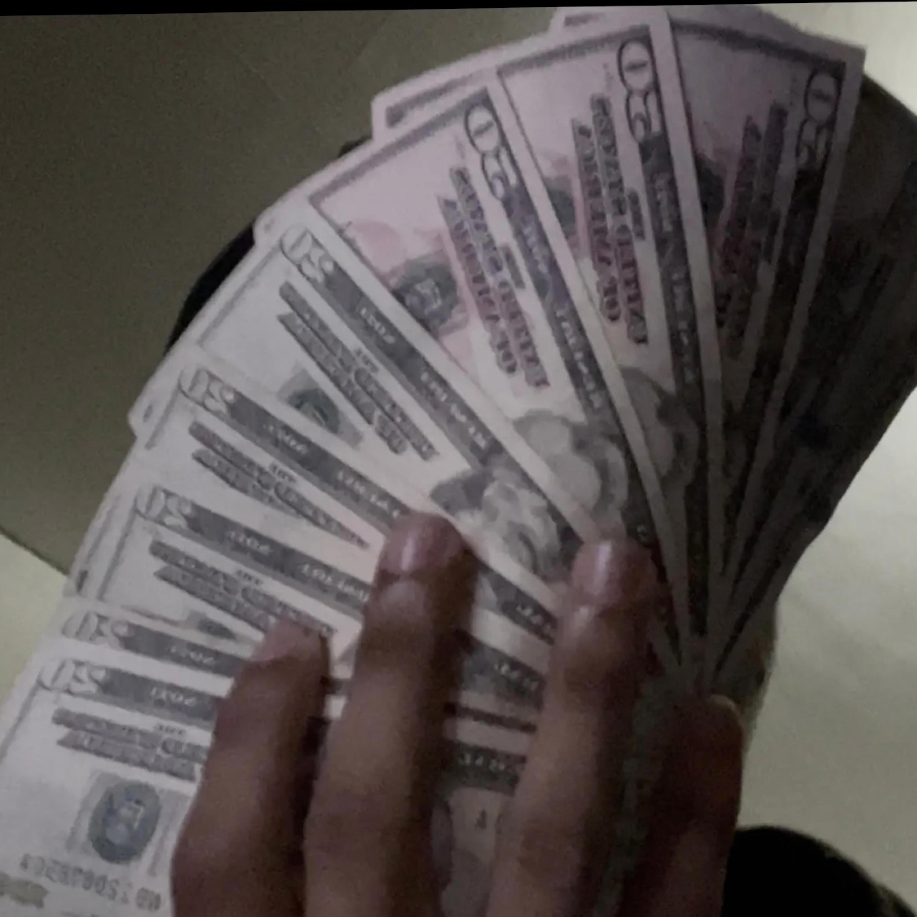 Foldin (feat. FeezyG)