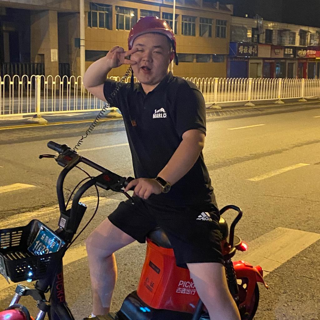 李老头的尼桑Gtr