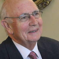 Martin Neary