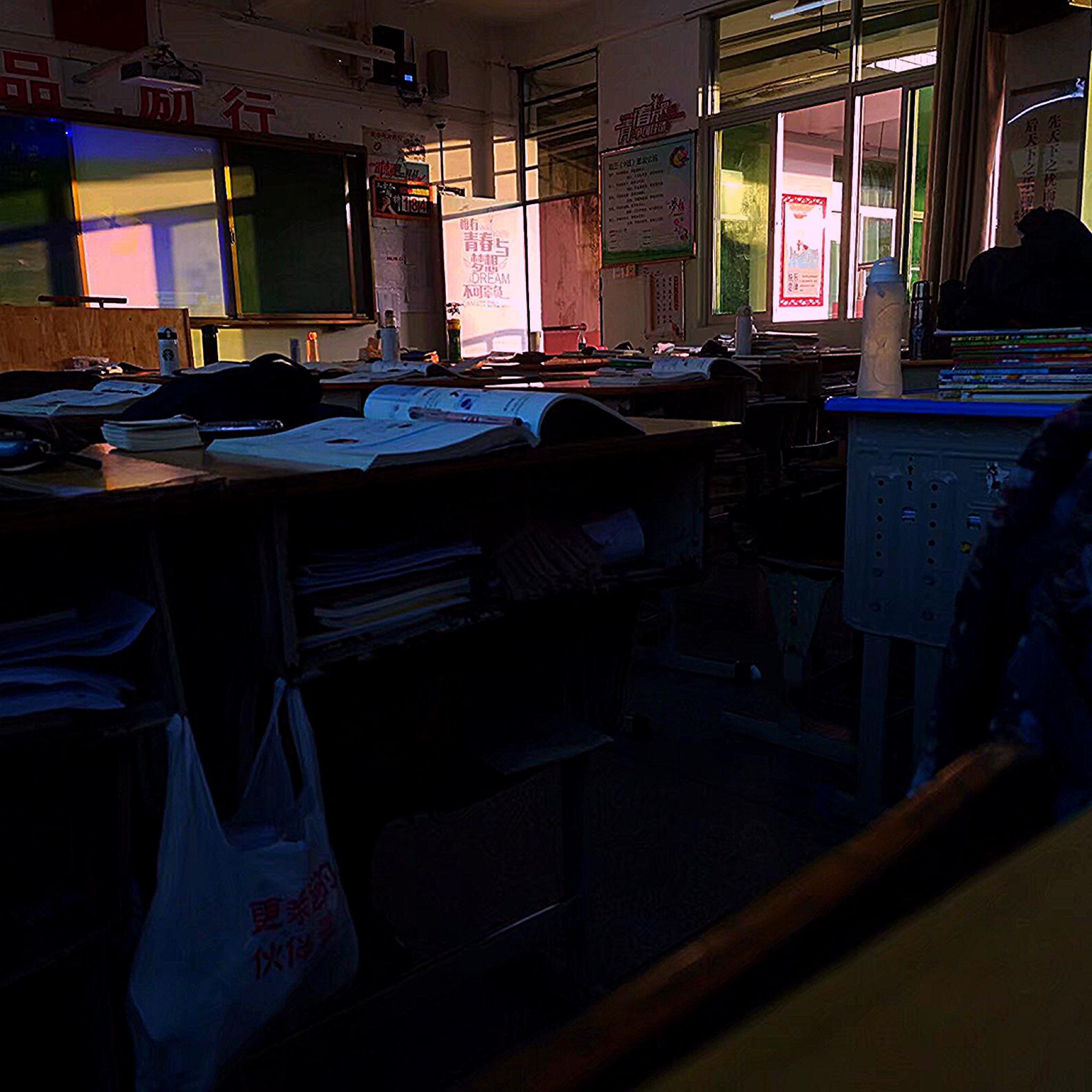 泉九九年九班Fifty-one