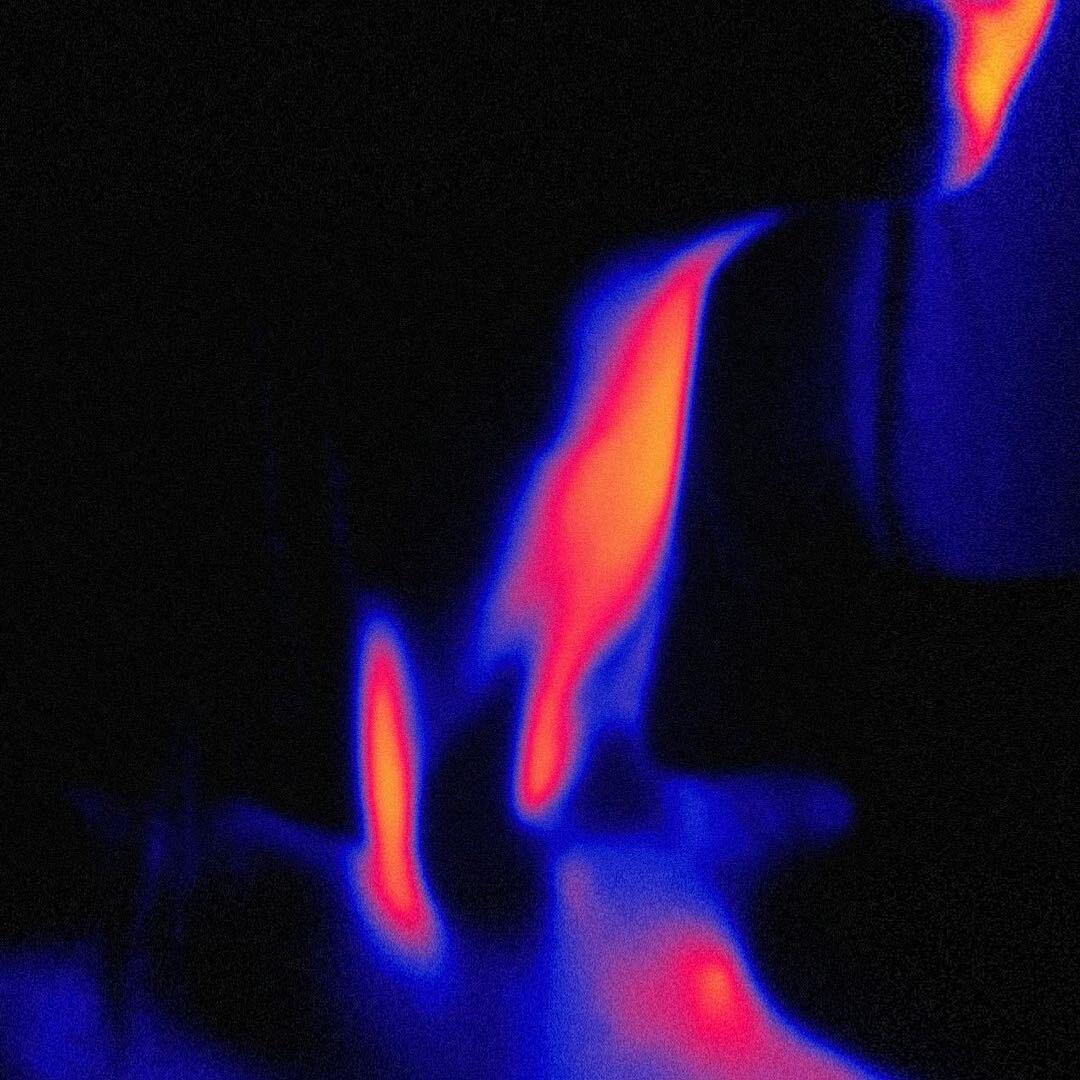 迷 幻 的 氛 围 里 高 潮