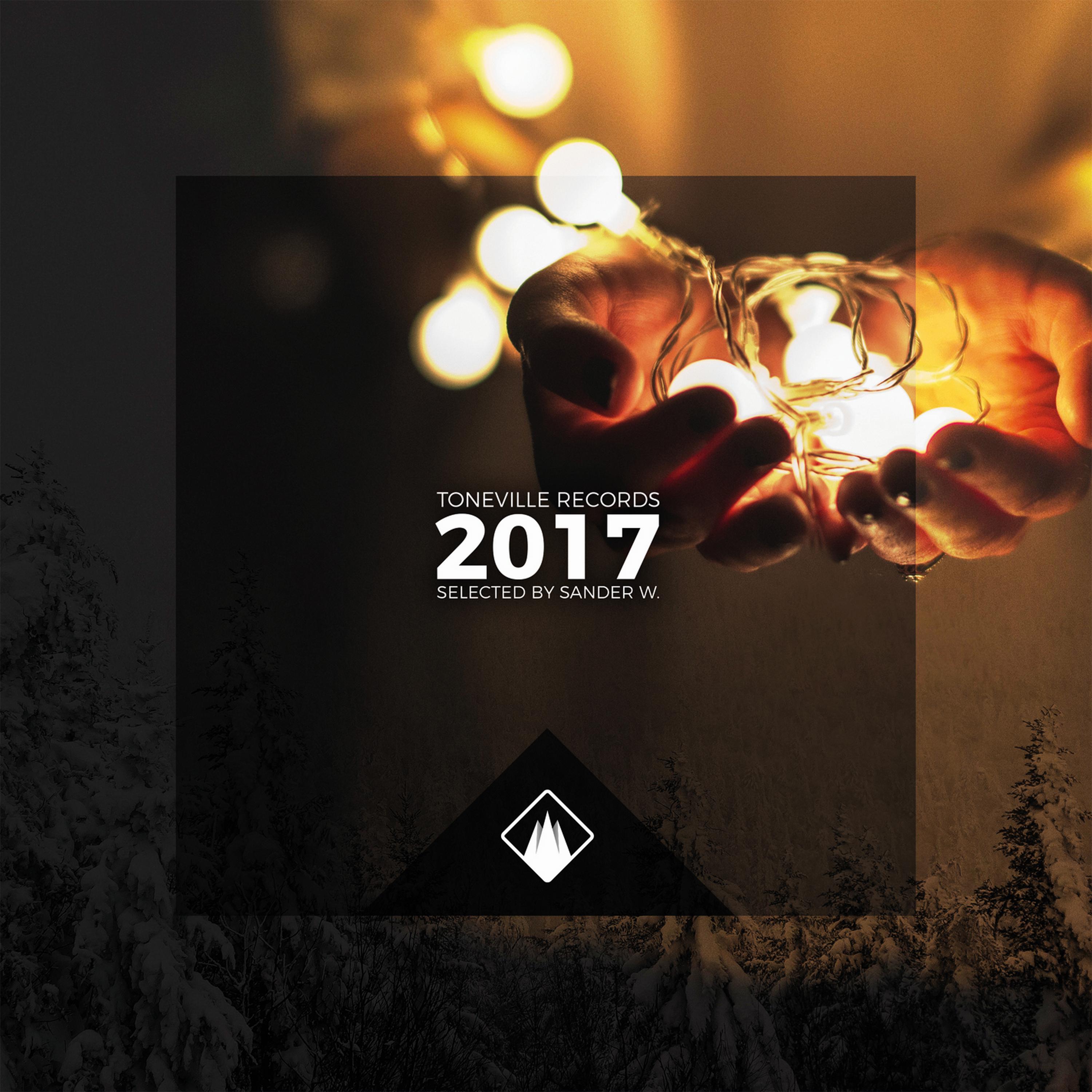 Pull Me Closer (feat. Carla Jam)