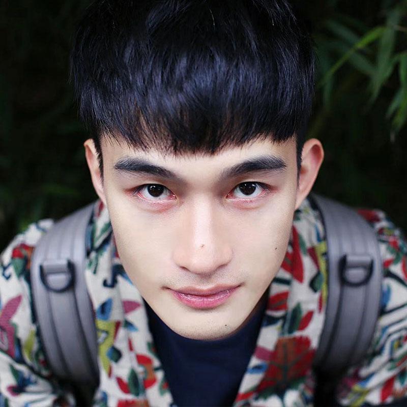 雨中的故事封面