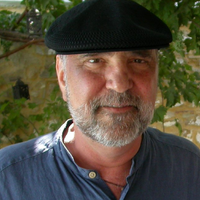 Basil Poledouris资料,Basil Poledouris最新歌曲,Basil PoledourisMV视频,Basil Poledouris音乐专辑,Basil Poledouris好听的歌