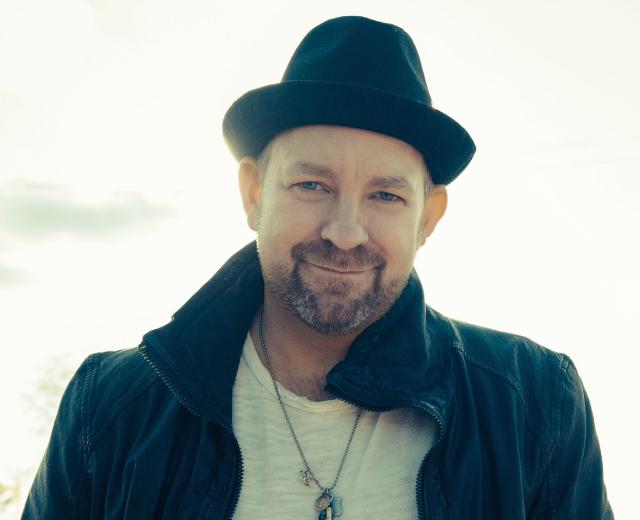 Kristian Bush