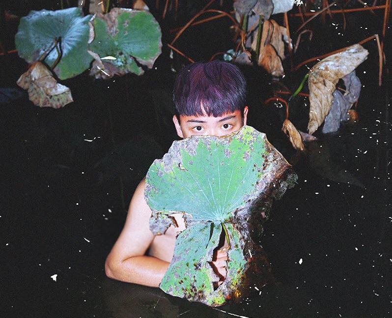 李粟