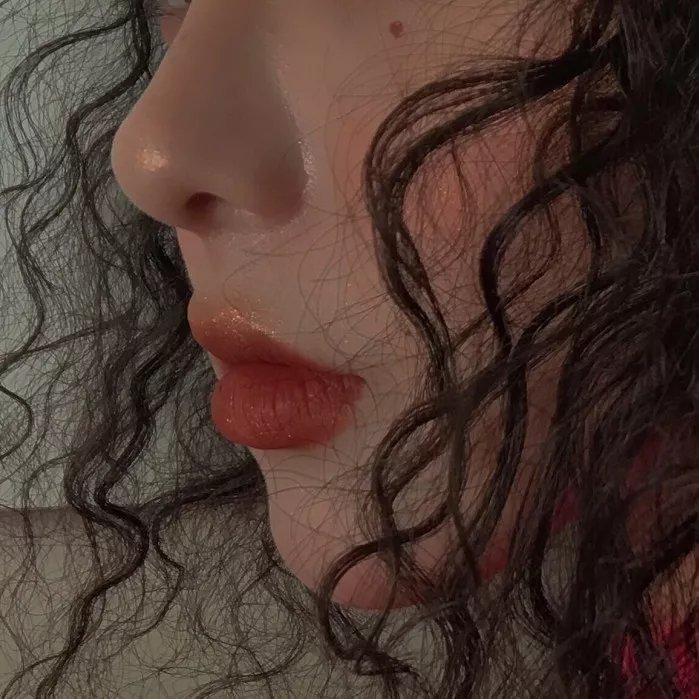 波斯的蓝色光年