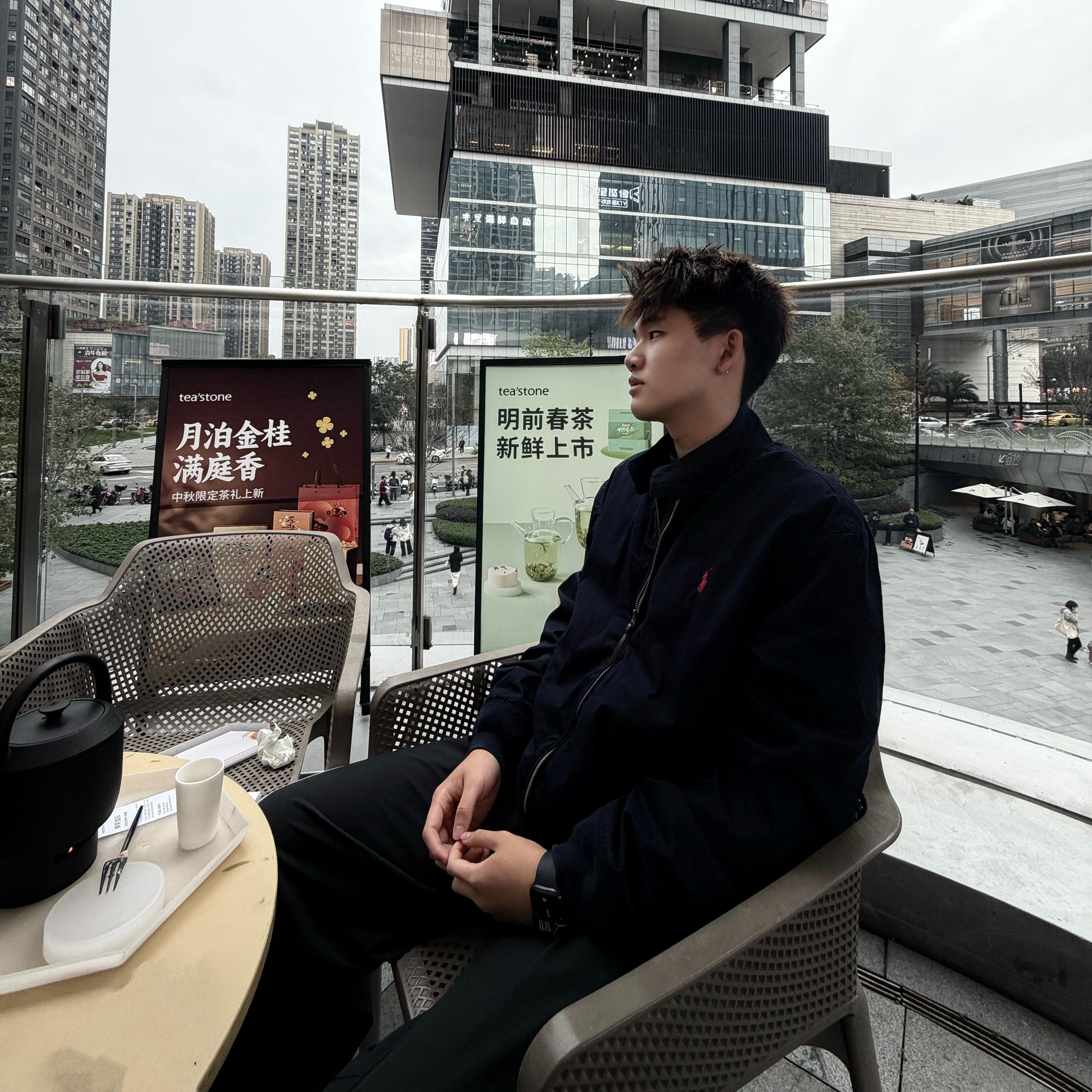 第一课w - 银渐层封面