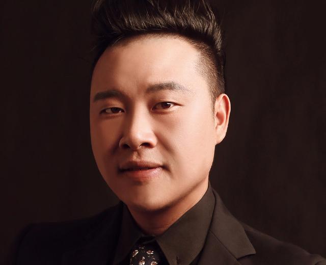 李岳晨