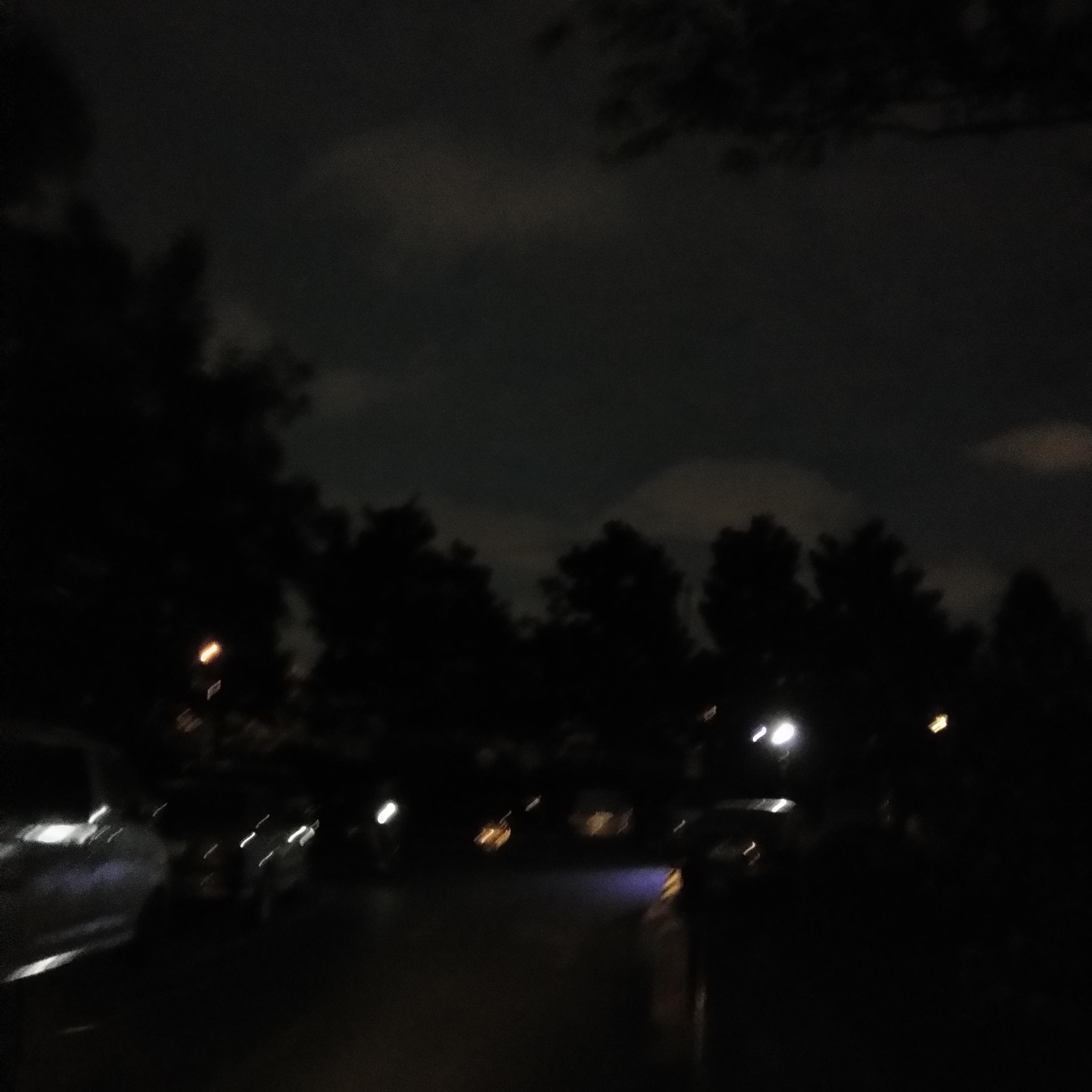 黑夜彩虹封面