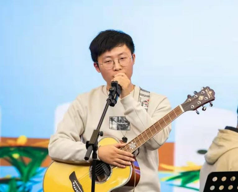 刘锐
