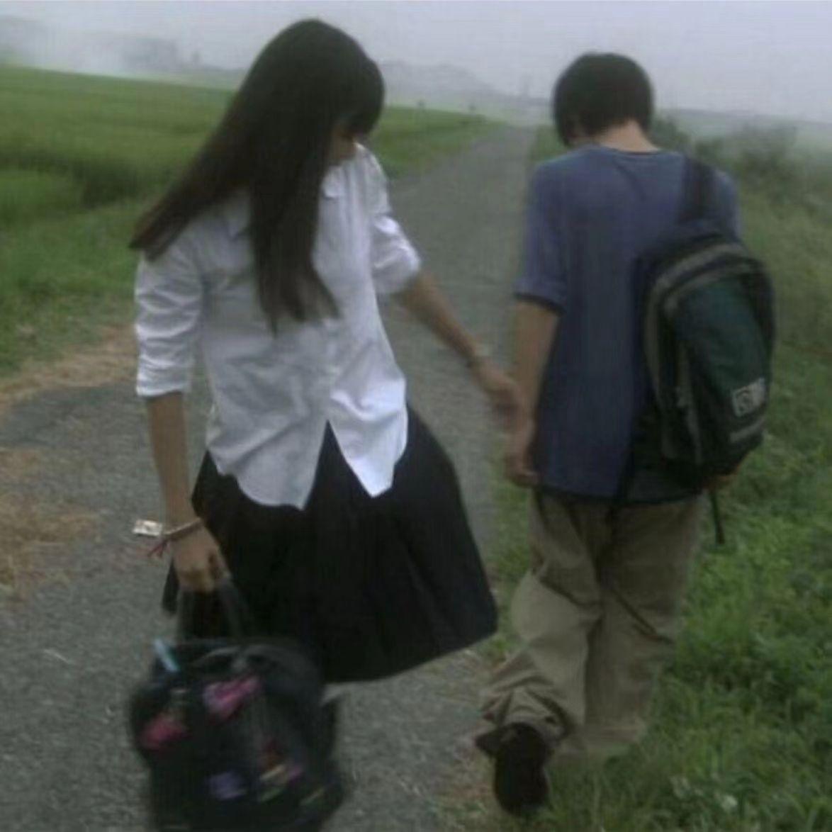 孤独由美封面