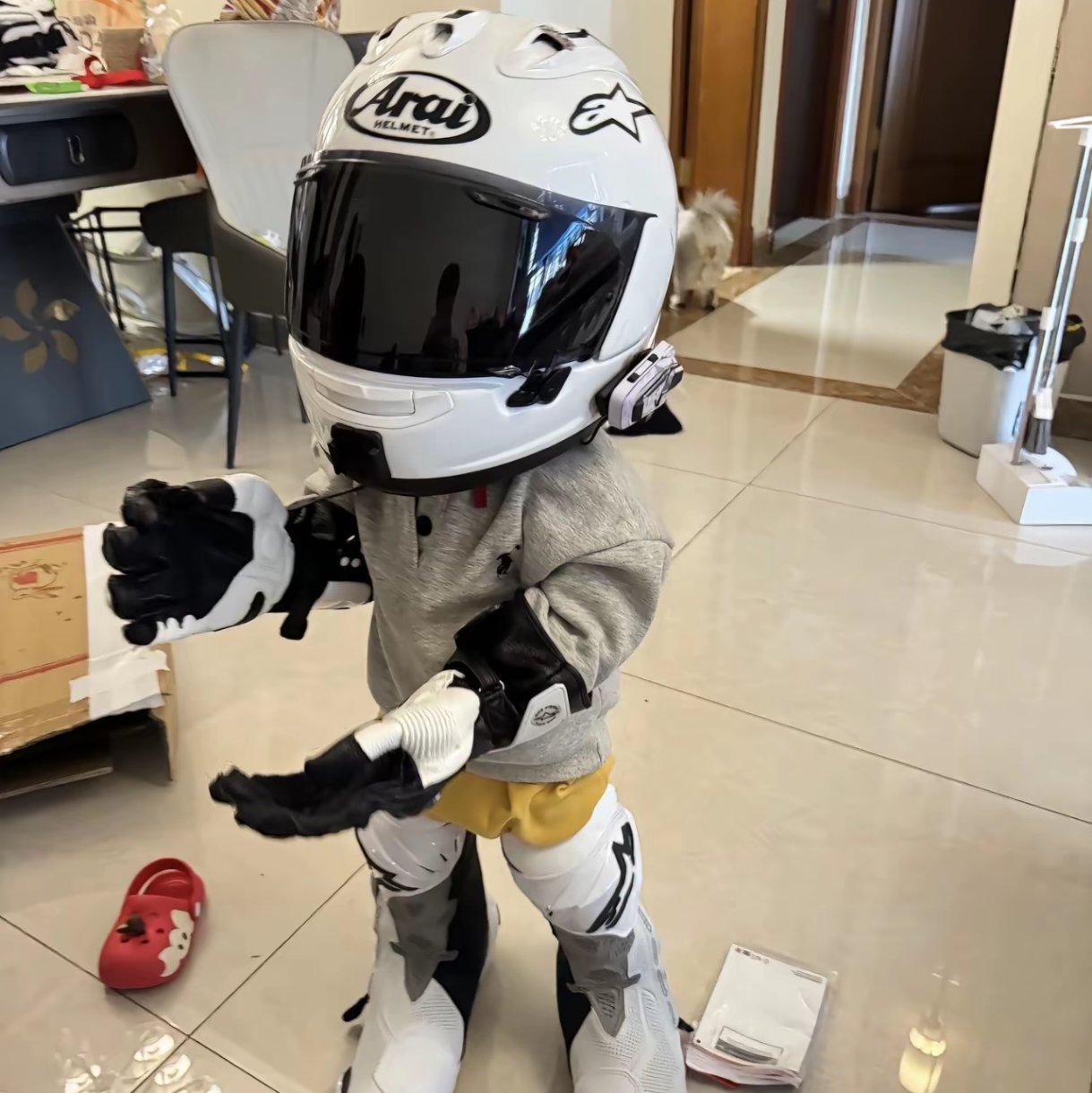 网易云精选热门音乐