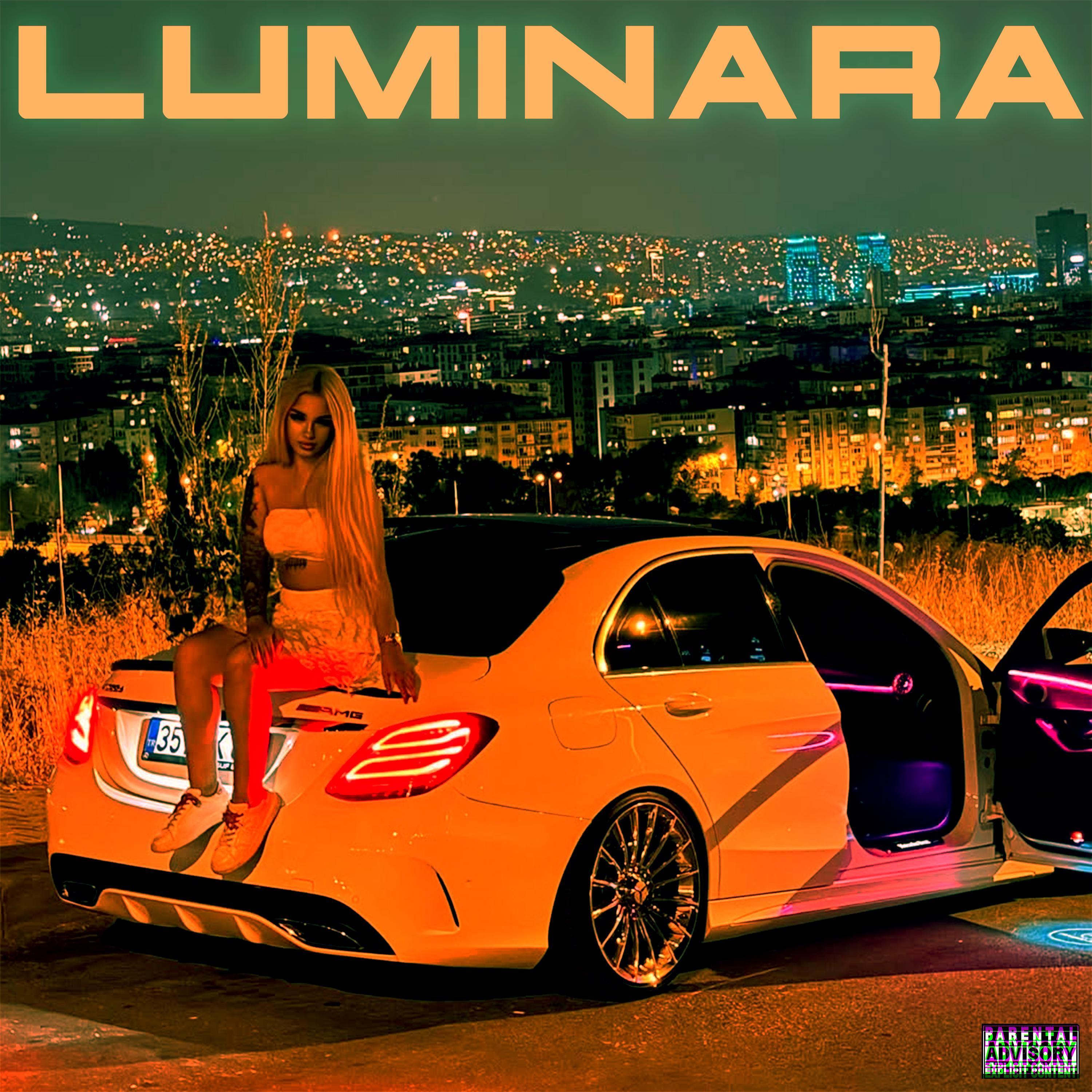 SÖZDE KİMSELER SEVMİYOR