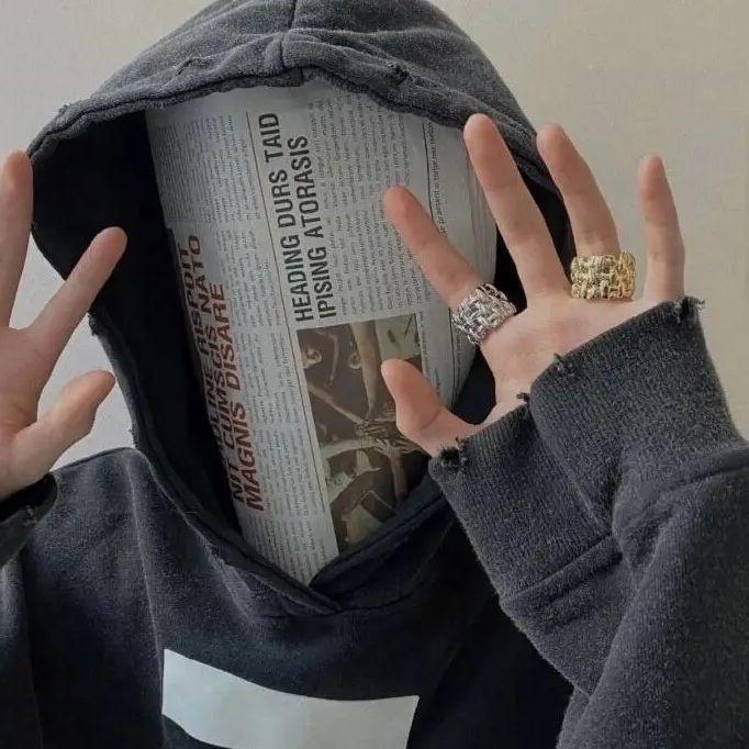 神的谎言-张丹封面