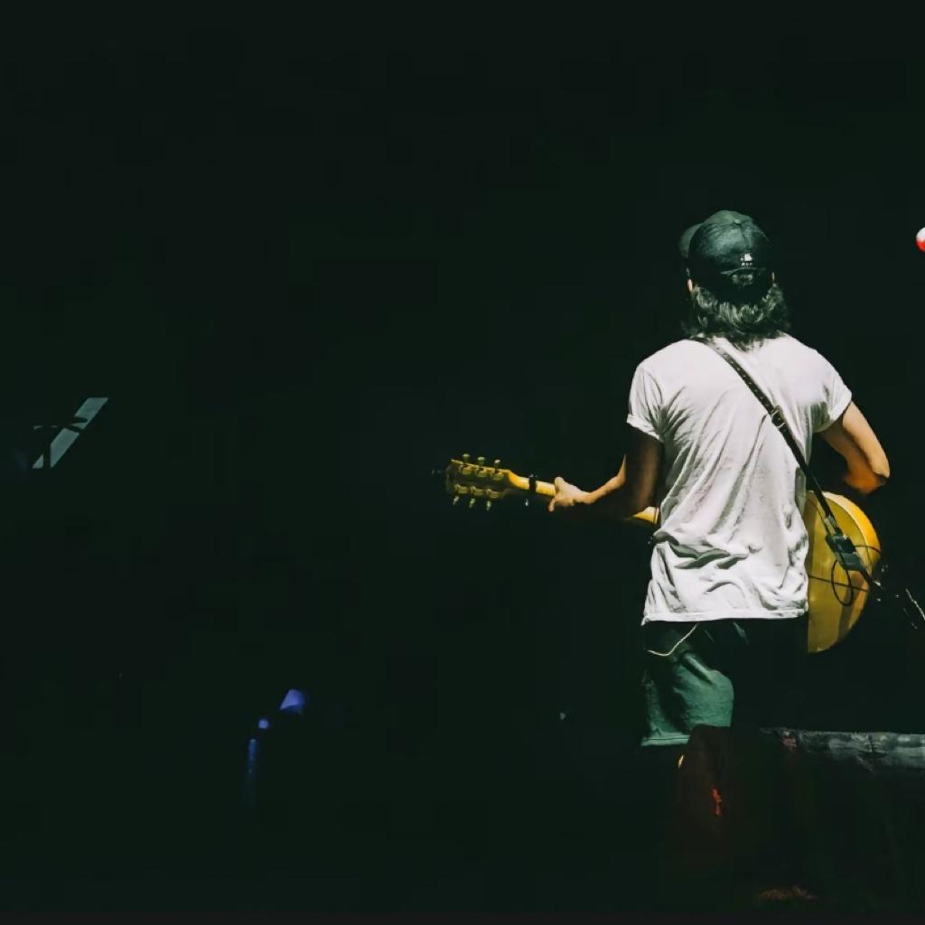 相爱吧，终有一散的人们.