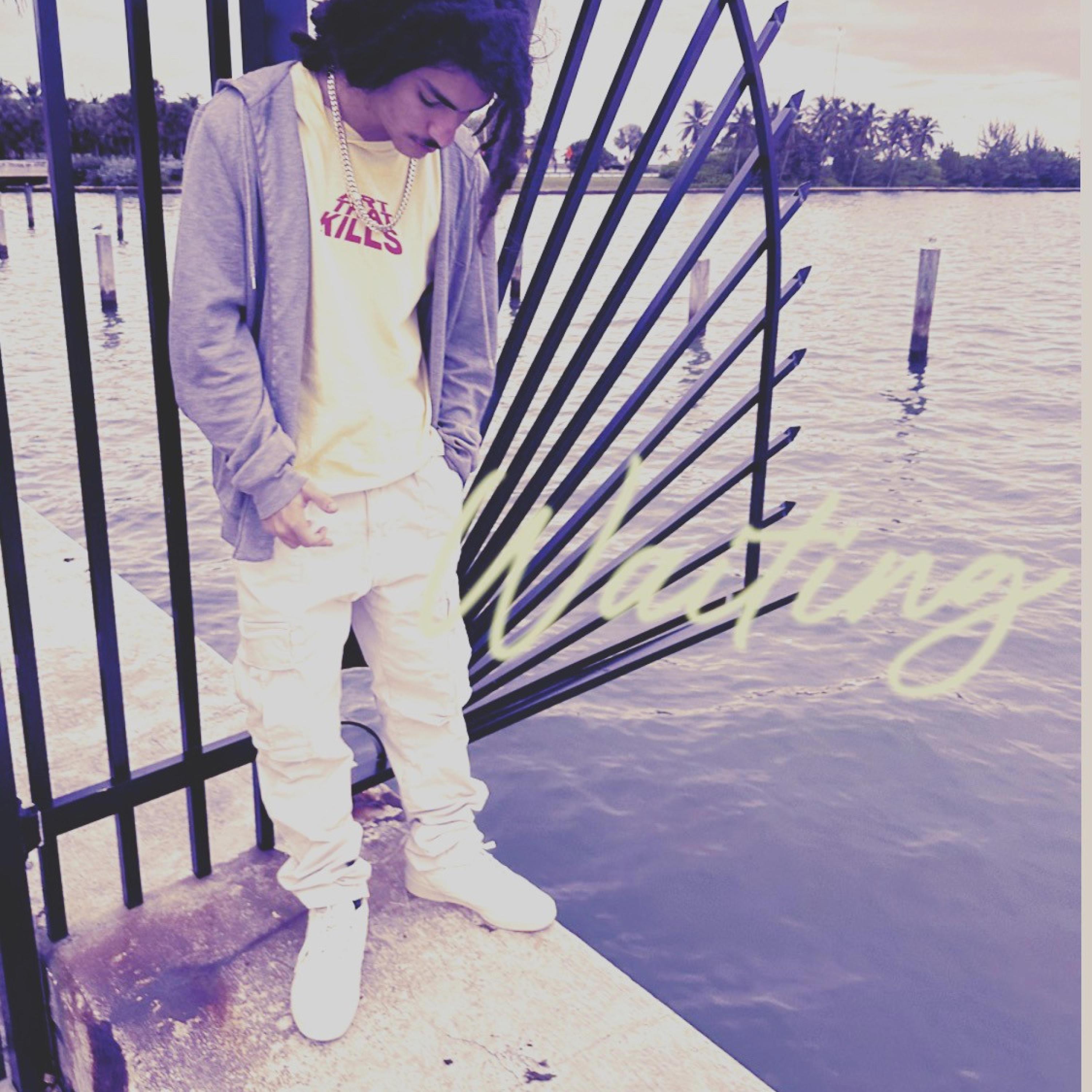 Waiting (feat. Quinho)