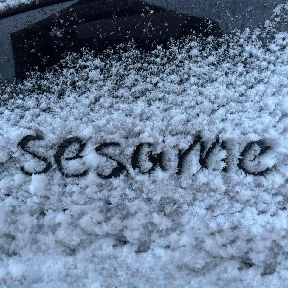 Klaxon (feat. Aisha Lau)