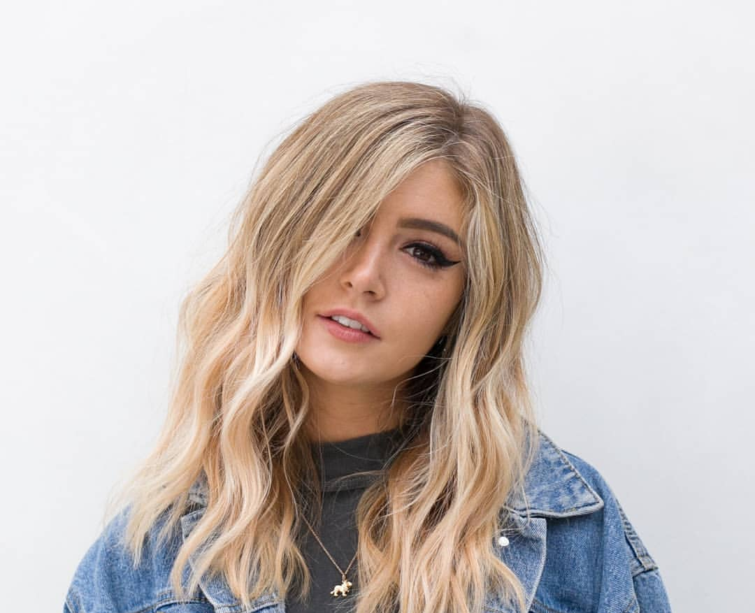 Chrissy Costanza