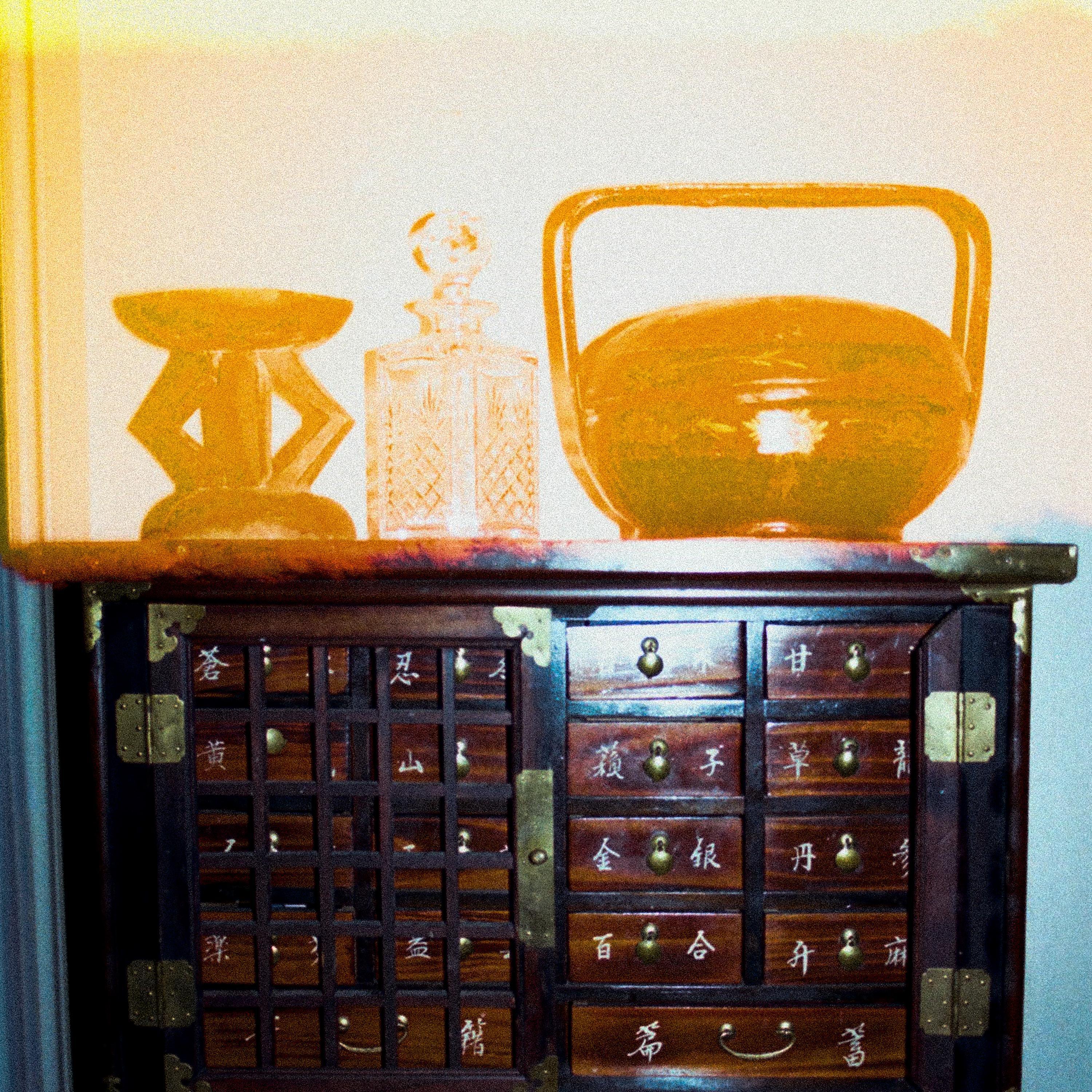 asian linen. (feat. Awaiting Kvng & Dylan Hingston)