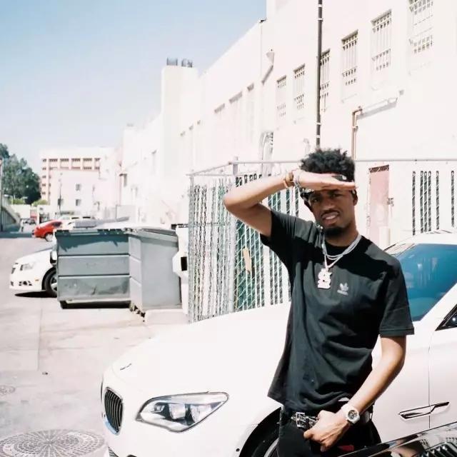 Young Metro告诉你什么是才华横溢.