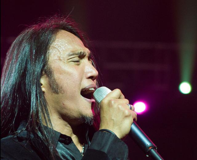Arnel Pineda
