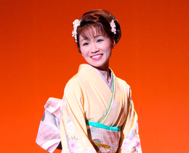大沢桃子