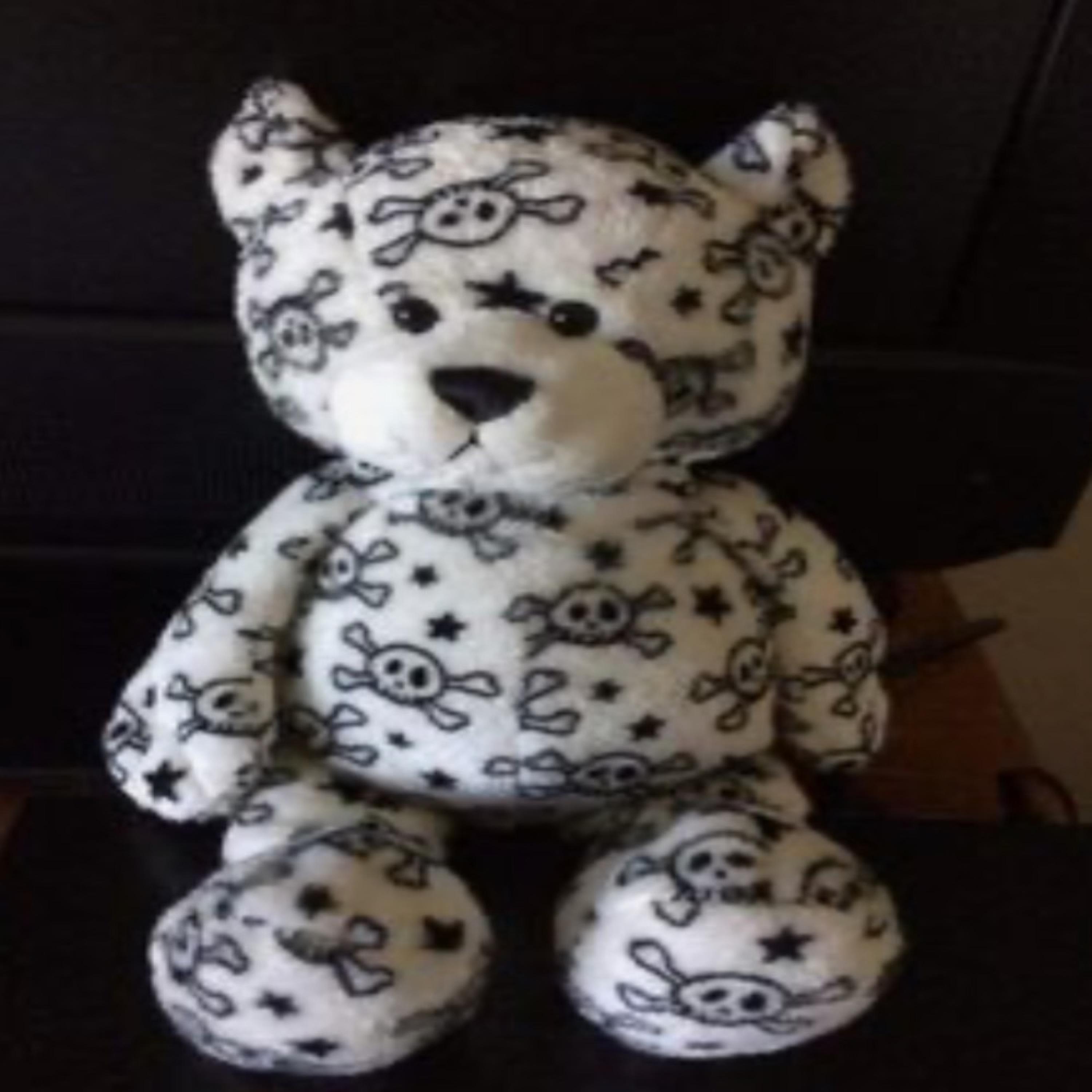 Snow (feat. Fakemink)