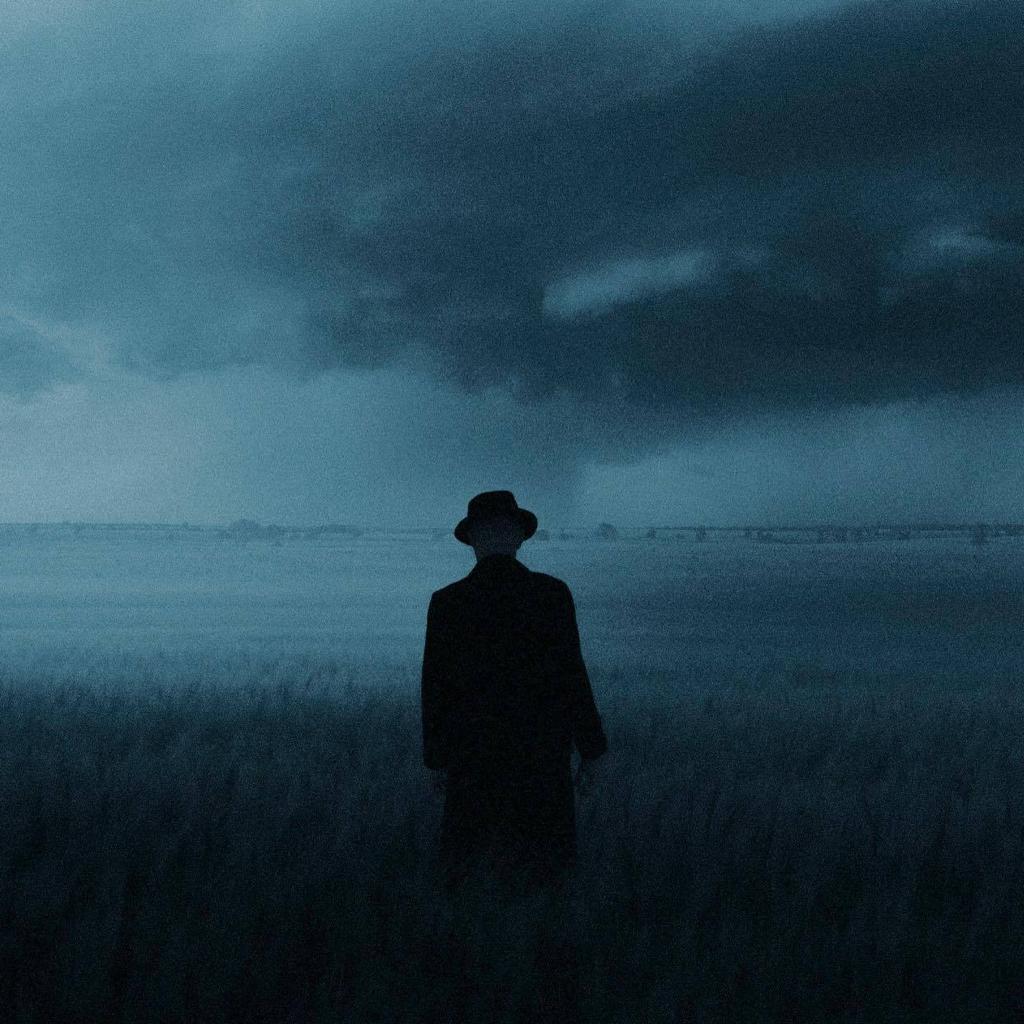 Lonely Time | 在这荒诞的世界放逐灵魂