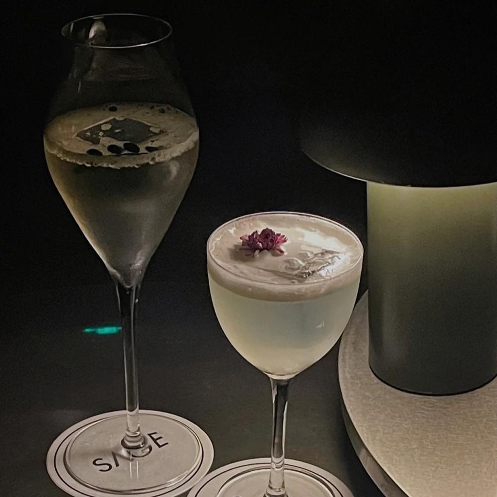 “生锈了的暂停键，止不住的愛意”