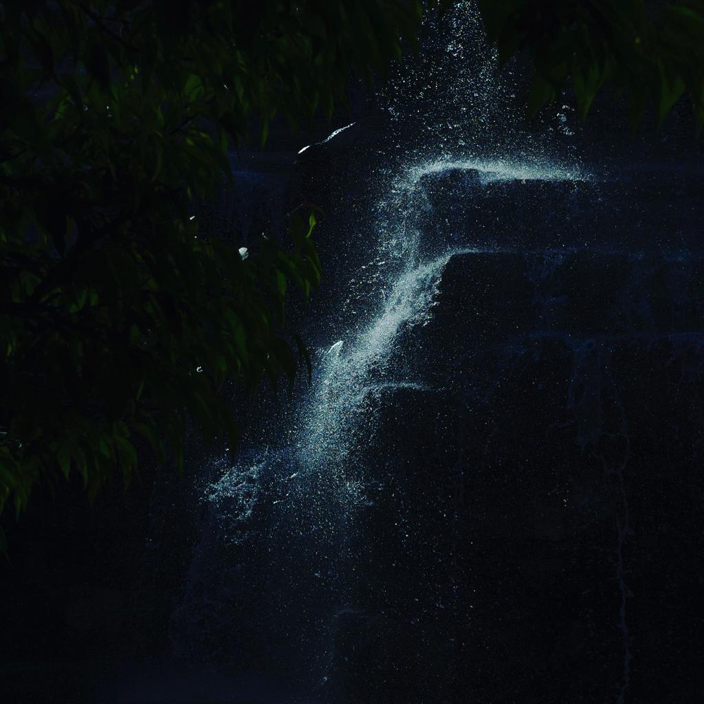 看科幻小说时的背景音乐