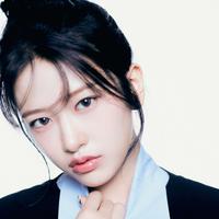 安俞真（YUJIN）