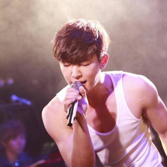 炎亚纶✨AARON「一起变老 一起变好」