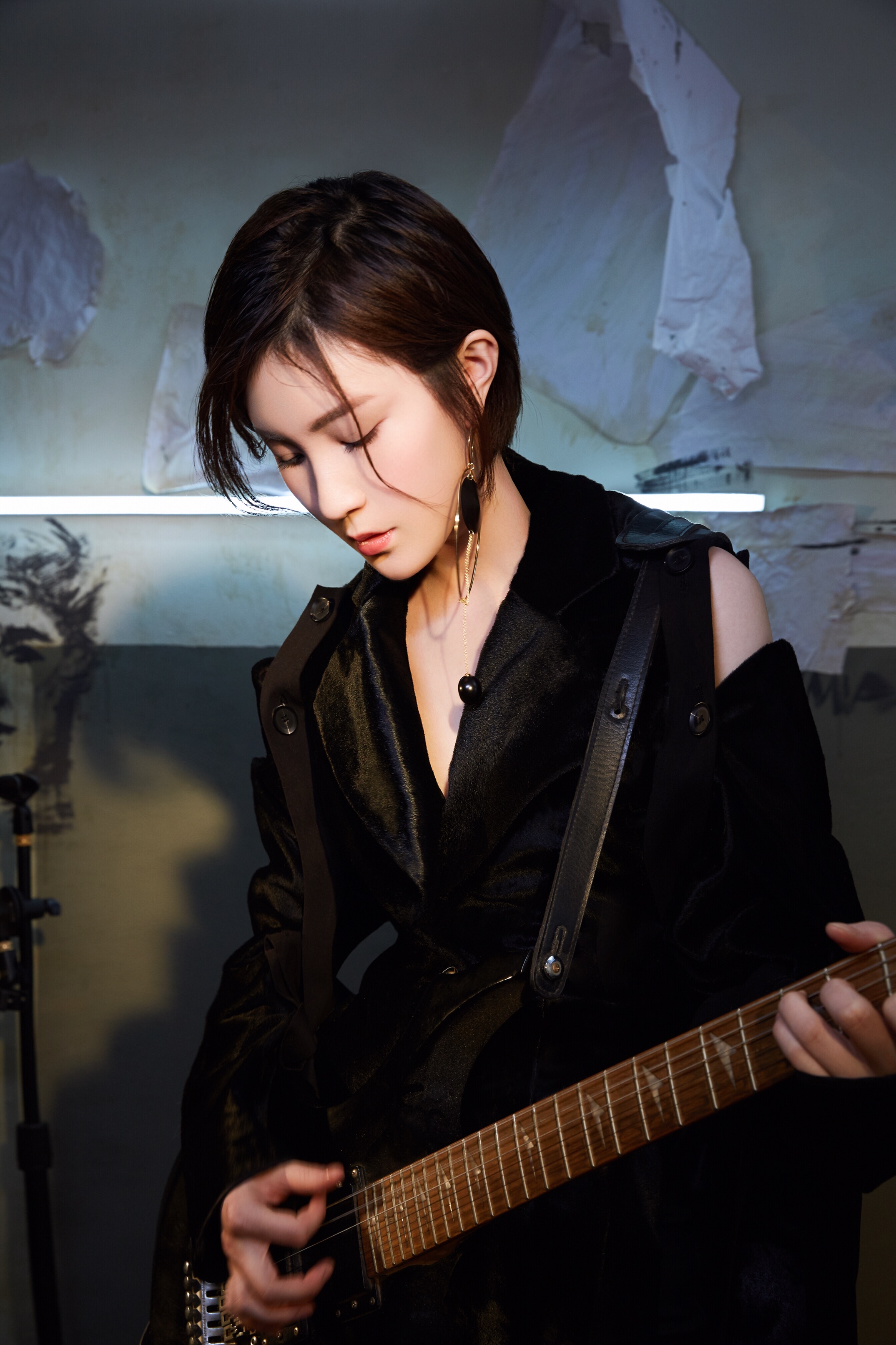 深受林夕青睐的内地唱作人庆庆,能否复制王菲的下一个传奇?