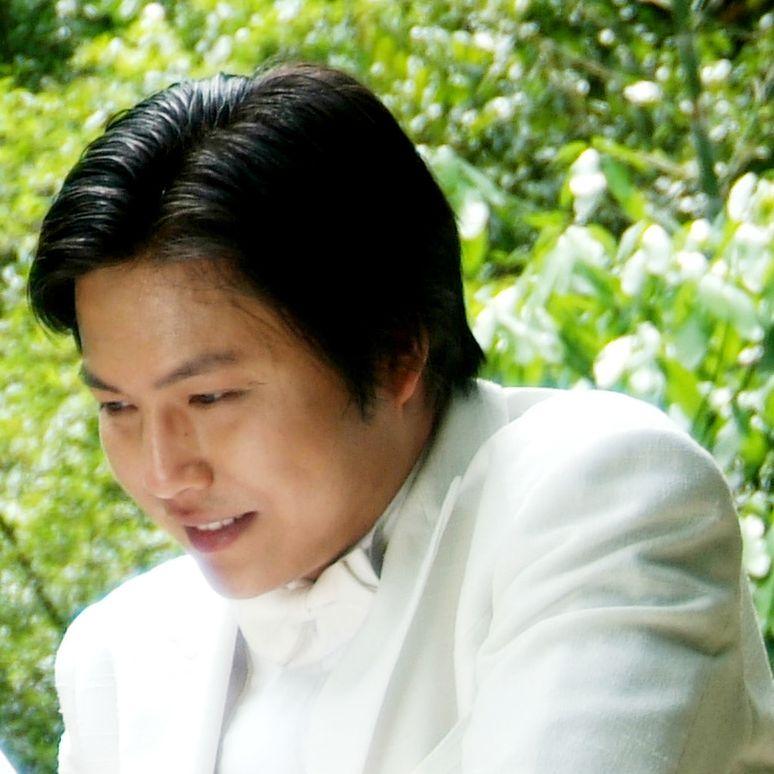 等待天亮封面