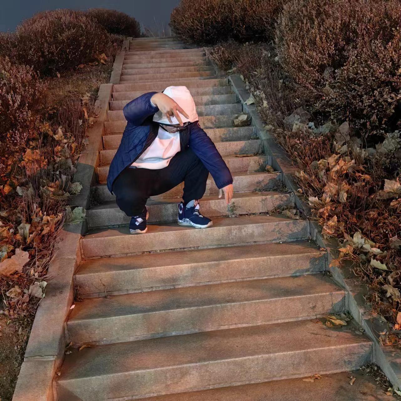 贫穷或富有封面