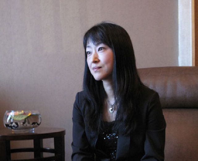金月真美