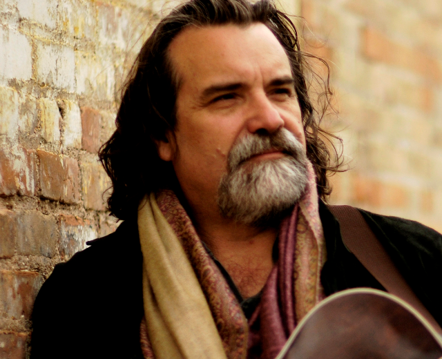Darrell Scott