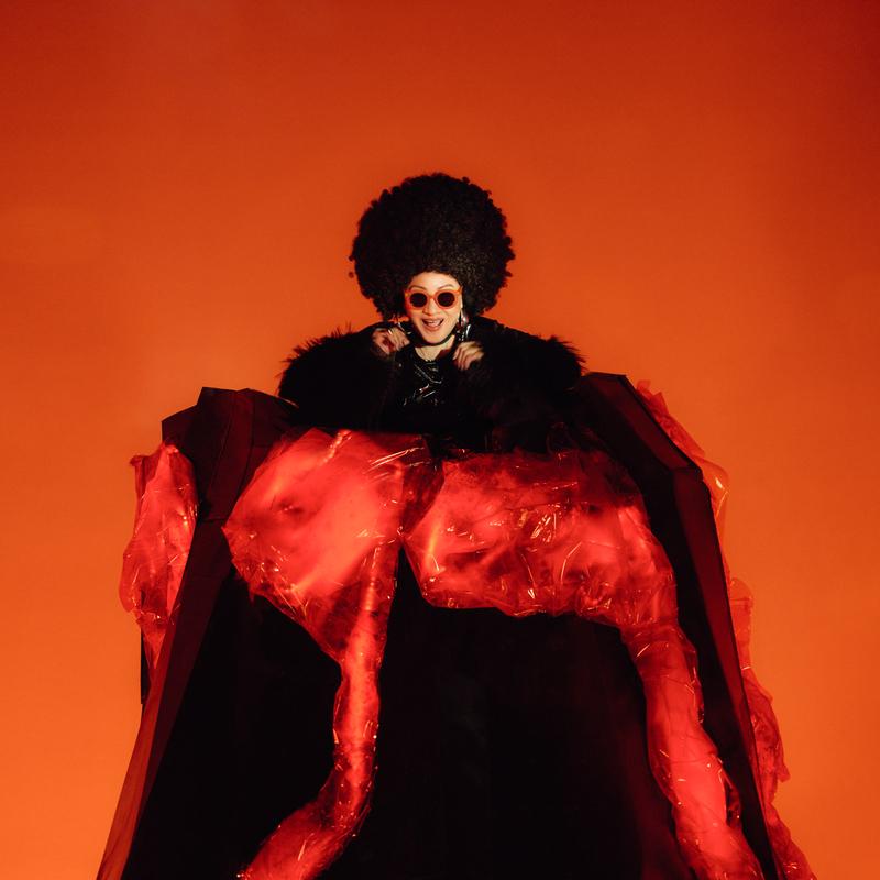 比莉 ·《阿福罗火山》