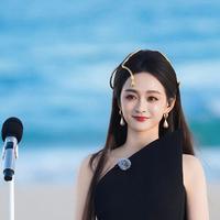 何泓姗