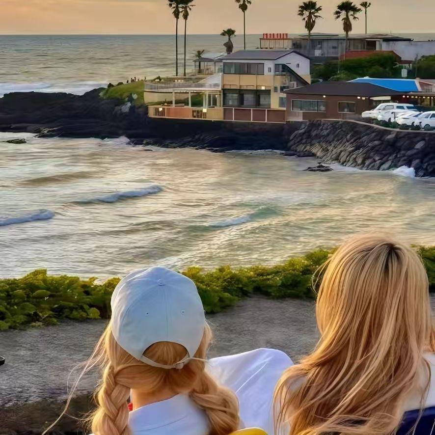 许愿池的希腊少女