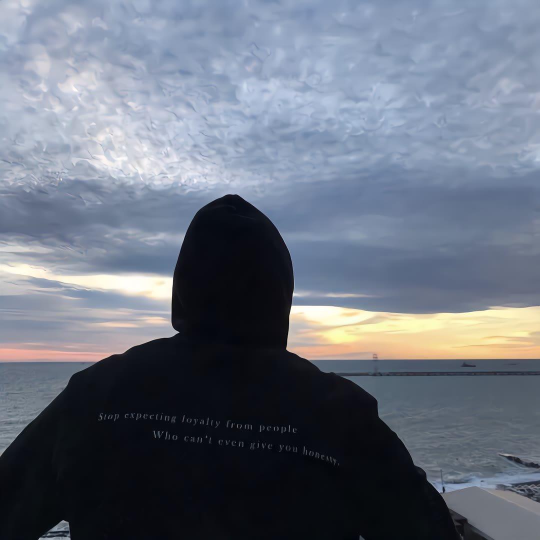  山高路远 看世界 也找自己